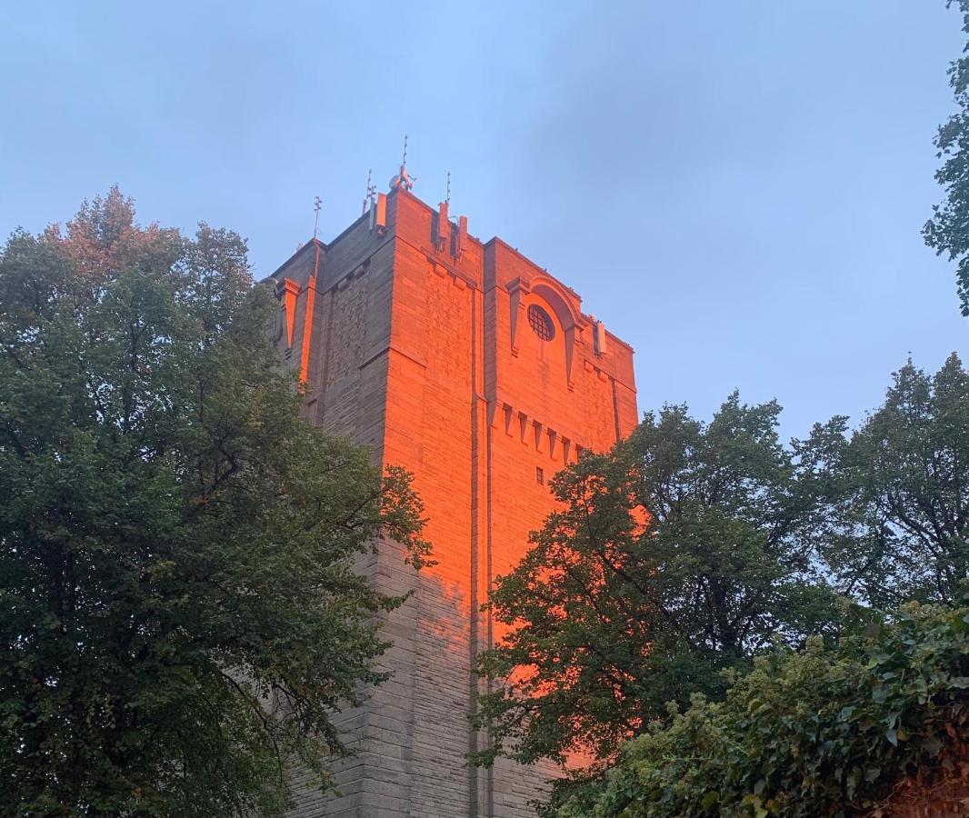 Tower Hotel Lincoln Exterior foto